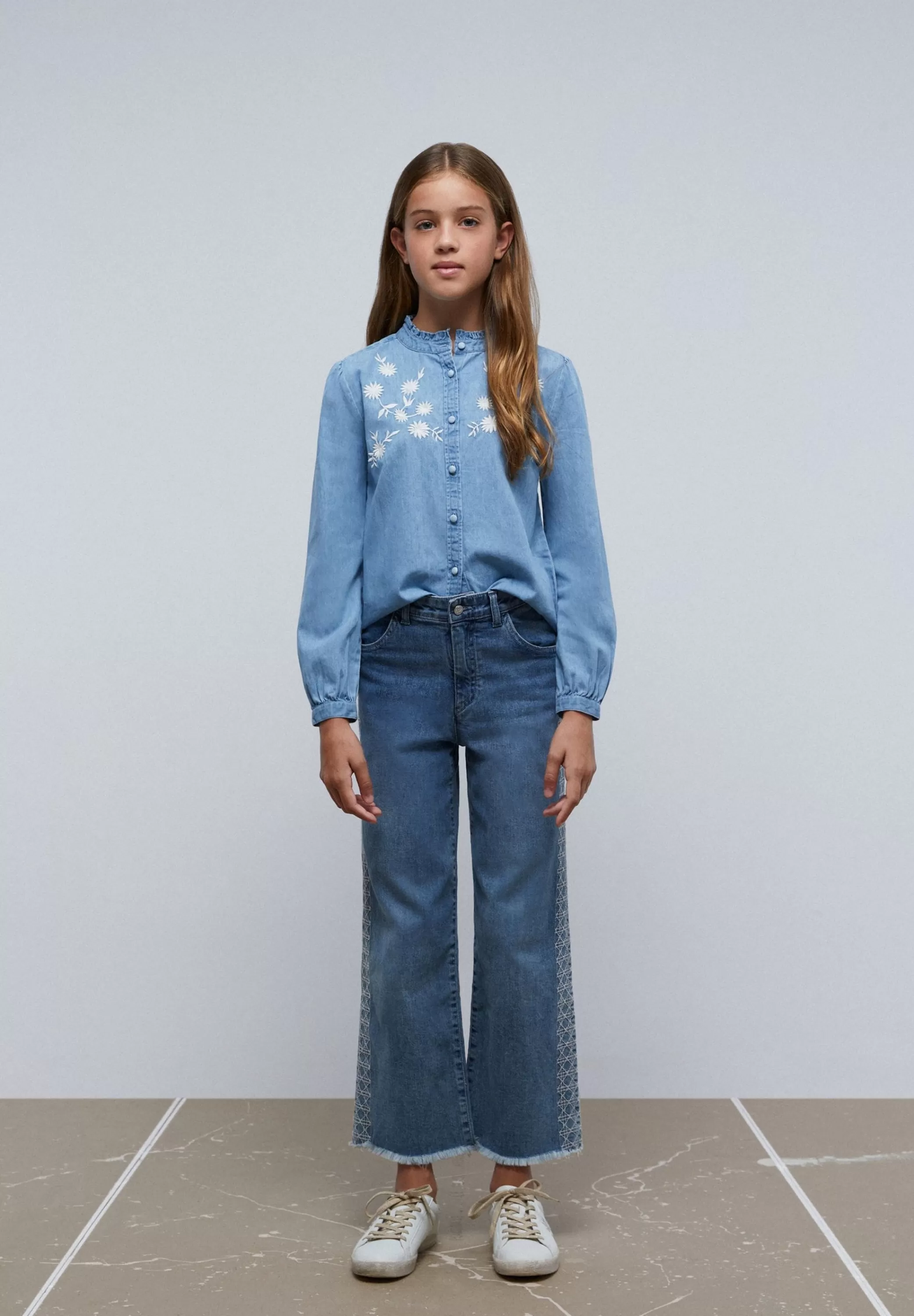 Sale Jeans Wide Leg Bordado Lateral Niños Pantalones Y Petos