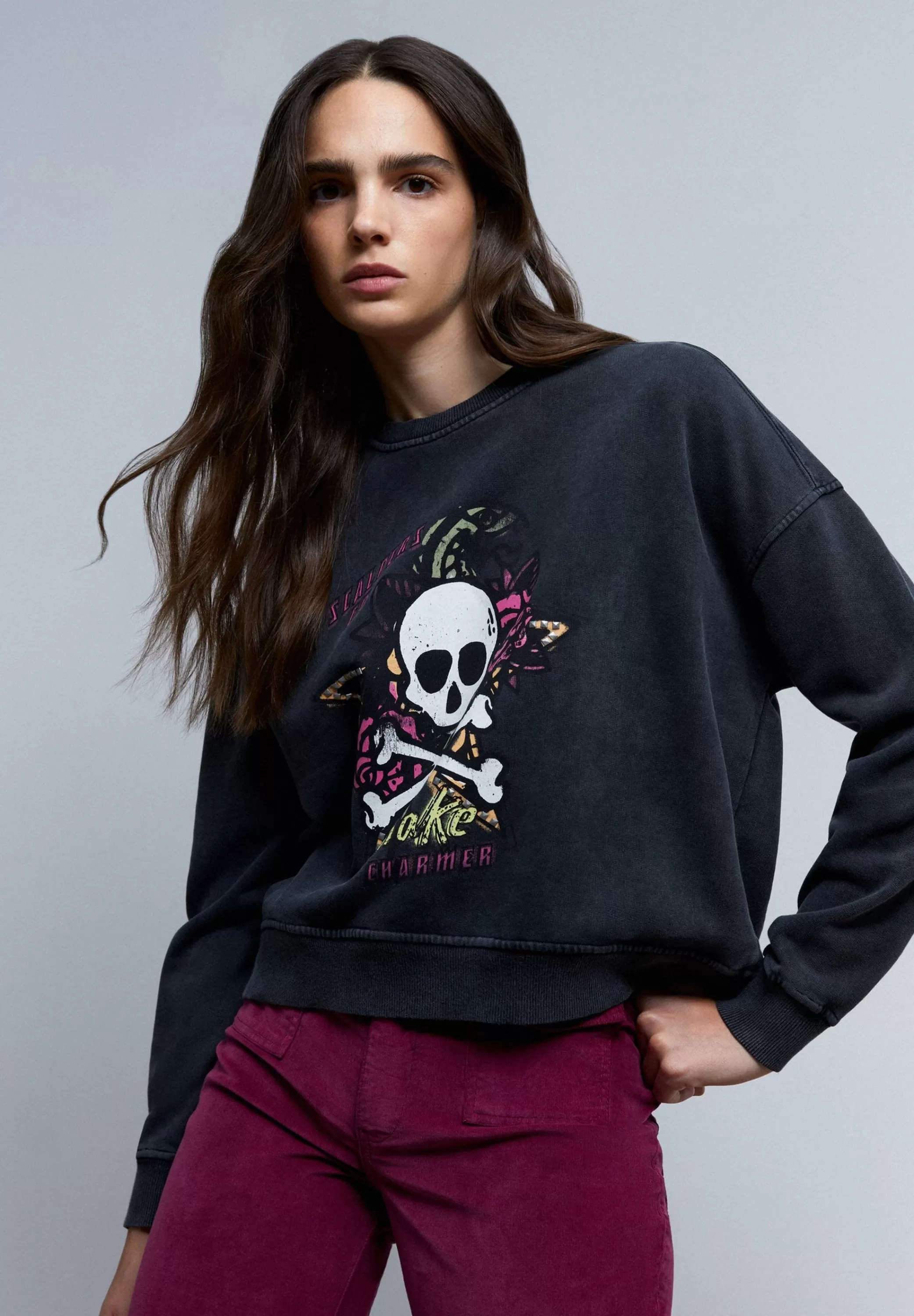 Cheap Sudadera Lavada Calavera Frontal Mujer Sudaderas